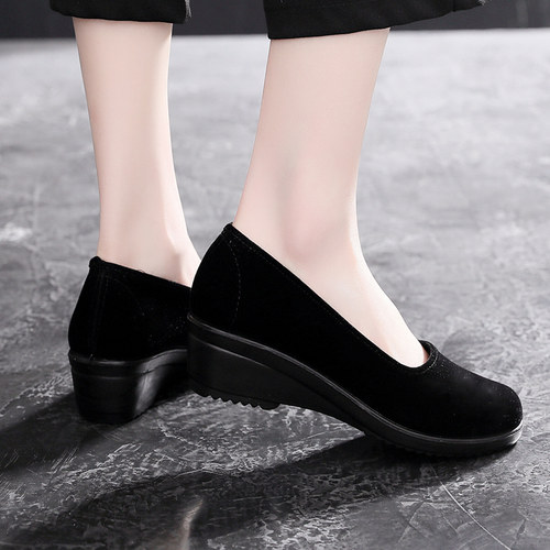 坡跟老北京布鞋妈妈鞋防滑