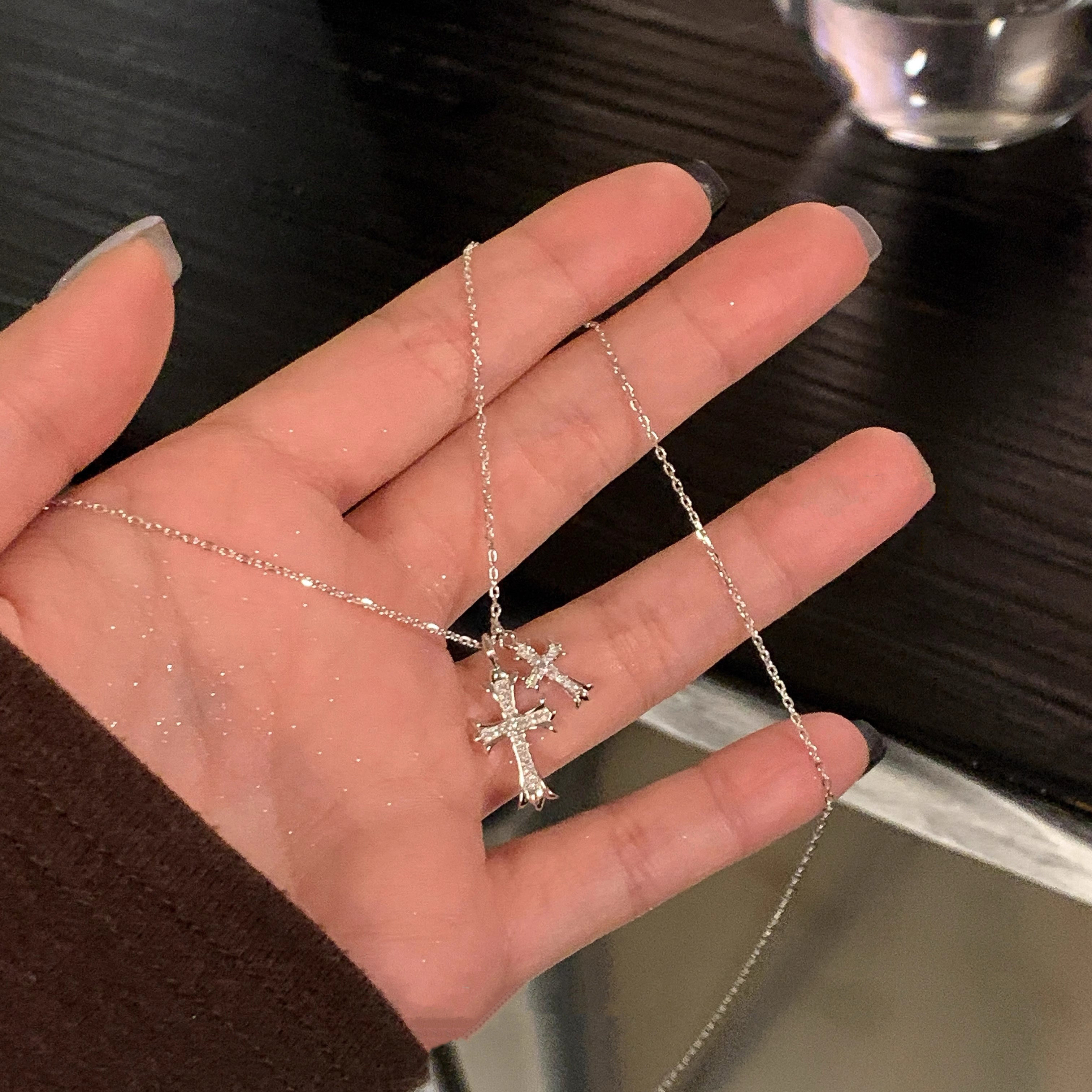 银色双十字架项链女2025新爆款高级感甜酷风吊坠轻奢小众颈链配饰,饰品/流行首饰/时尚饰品新,项链,淘宝优惠券,粉丝福利购,淘宝优惠卷