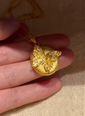 金色拉丝蝴蝶吊坠项链女2025新款