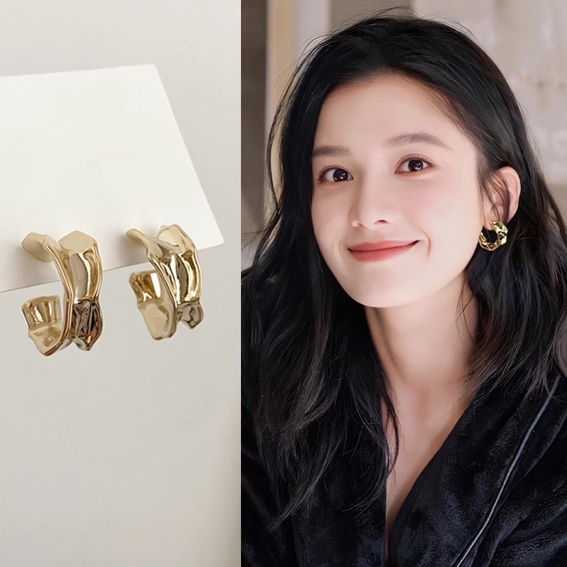 金色耳钉女2025年春夏季新款爆款