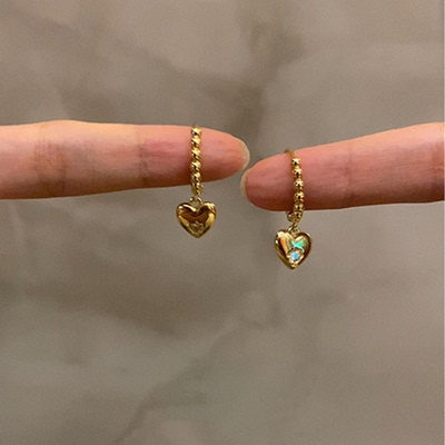 金色爱心串珠复古耳扣