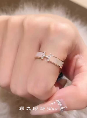 贝壳字母H戒指女2026新款气质