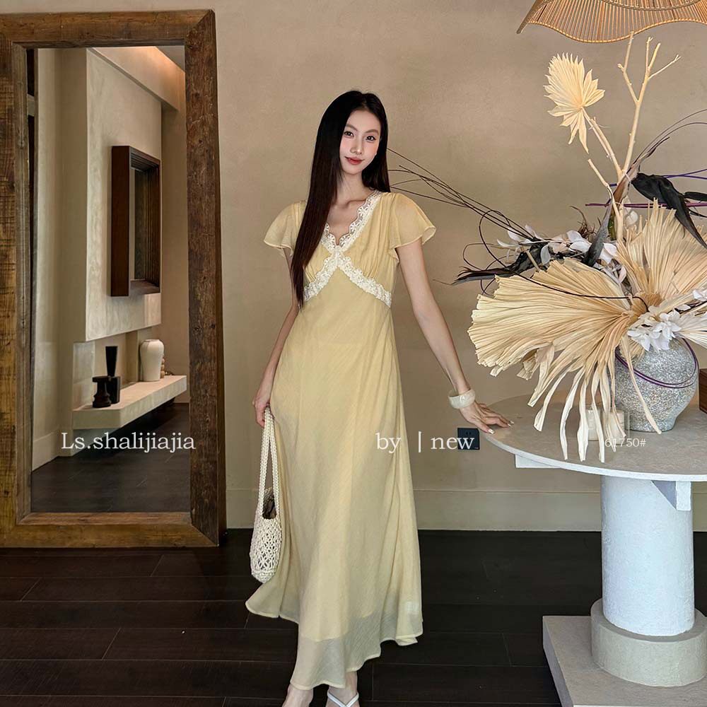 LS 甜美v领蕾丝拼接修身连衣裙广州十三行2026夏季新款长裙61750#