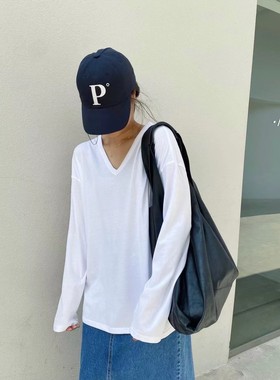 ONESEVEN春夏2024年新款V领上衣白色设计感t恤女长袖套头宽松纯色