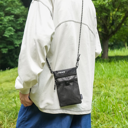 户外机能小挎包轻量化手机包