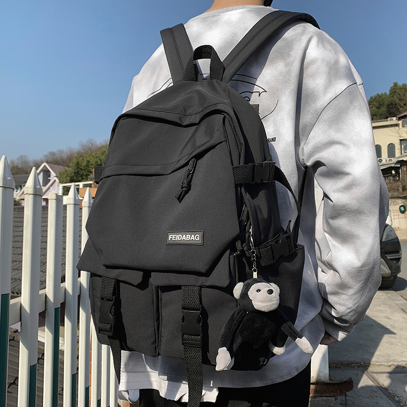 学生书包大容量轻便双肩包