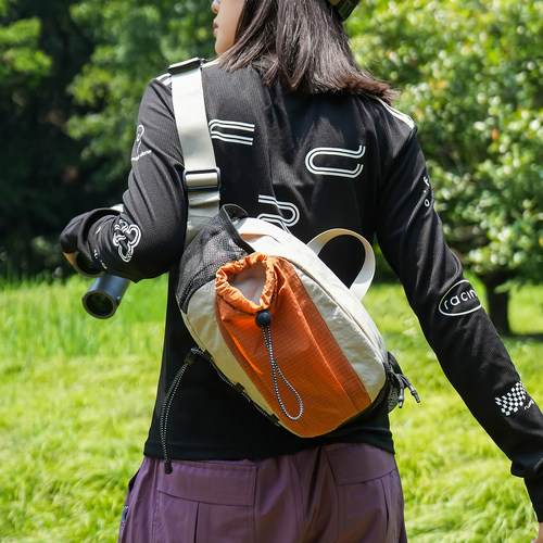 户外徒步登山包工装骑行胸包