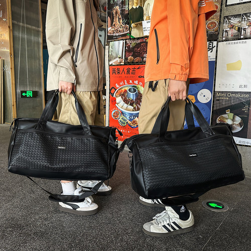 短途旅行包干湿分离健身包