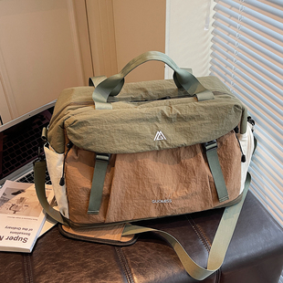 大容量短途出差手提行李包时尚旅行包轻便收纳运动健身包干湿分离