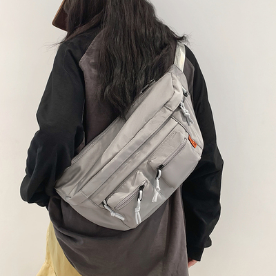 潮牌工装胸包机能运动斜挎包