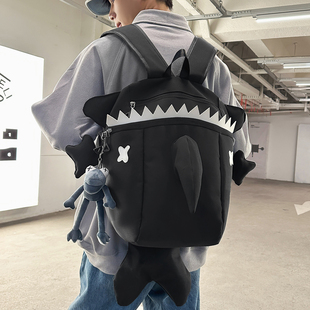 个性 鲨鱼背包潮牌双肩包男女卡通可爱大容量大学生书包户外旅行包