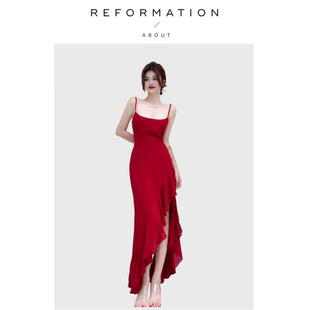 【现货】About Reformation人丝纯色方领不对称荷叶边吊带连衣裙