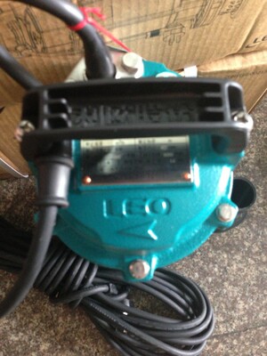 正品 利欧水泵  潜水泵QDX10-18-1.1   220V  1100W  50口径