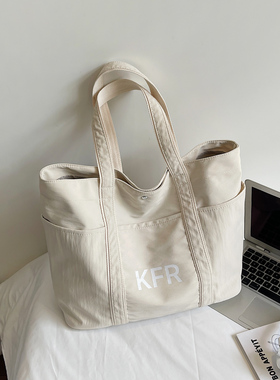 极简大容量旅行托特包包女日常通勤健身瑜伽包速干轻便尼龙单肩包