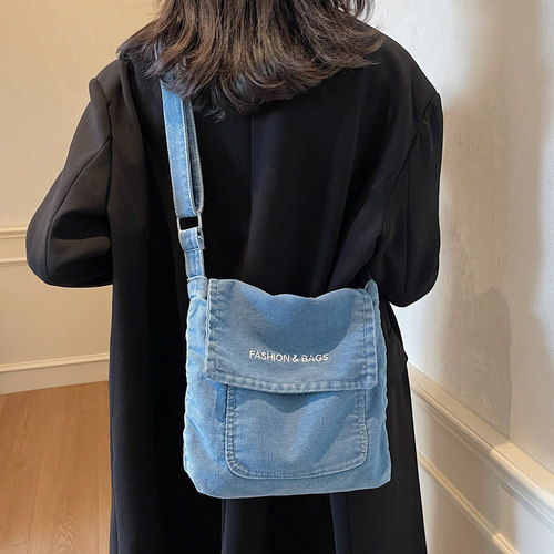 简约潮牌大容量日系复古斜挎包女