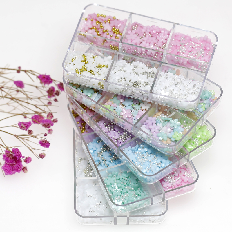 6格盒装五瓣花美甲饰品套装钢珠珍珠树脂立体白色小花朵指甲装饰