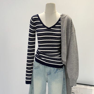 春秋冬季新款修身显瘦v领长袖毛衣女条纹辣妹针织打底衫内搭上衣