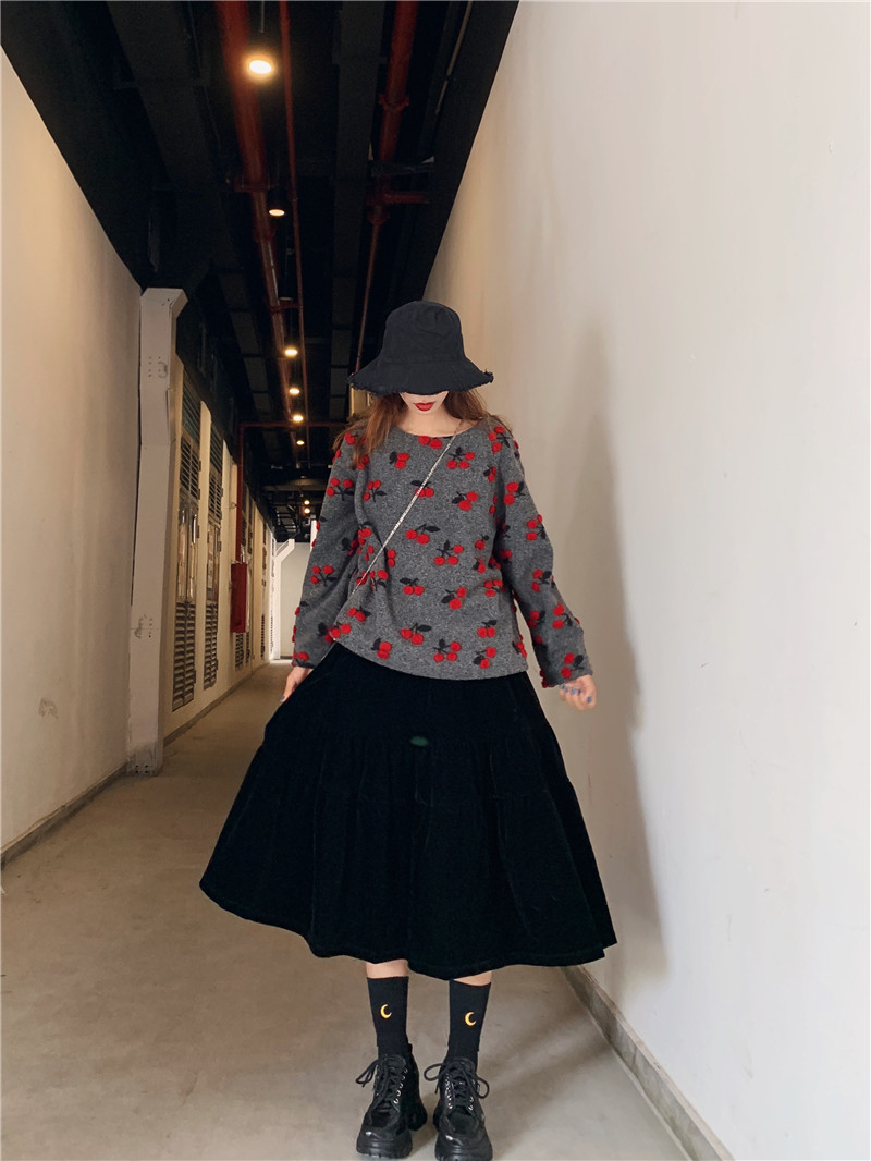 Outside Autumn and winter Retro Black silk Versatile Body Cake skirtin the Women's clothing/Boutique , Skirts  category - from Buy2taobao.com to provide professional Taobao agent buy service
