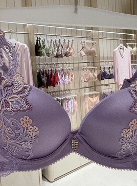 LC11AAQ1兰卡文 LA CLOVER新款赞歌中厚模杯隆胸聚拢文胸2180