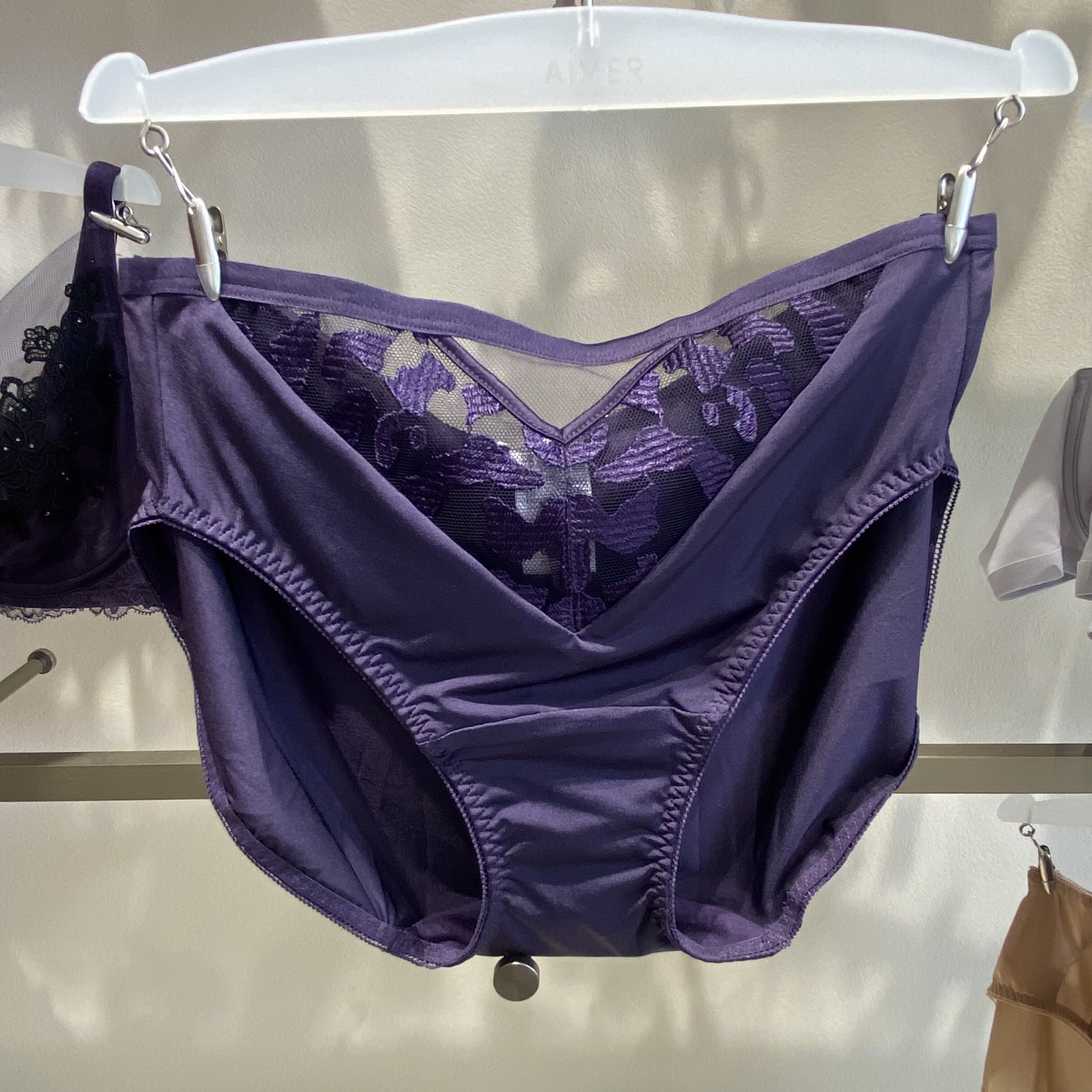 爱慕25新款女棉质底档性感蕾丝低腰三角裤AM22B591配13B591