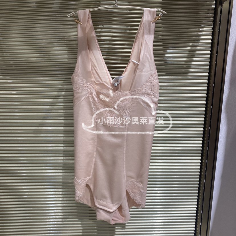爱慕美体塑身衣女士秋冬蕾丝棉质底裆收腹连体平角美体衣AD350291