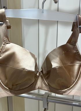 AM13A811爱慕静享丝滑25春夏3/4薄杯含真丝大胸显小宽肩带文胸