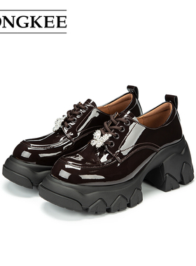 Hongkee/红科单鞋女2025新款秋季厚底增高系带亮面女鞋HA85M313