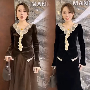法式丝绒衬衫女2026秋季新款设计蕾丝拼接荷叶边喇叭袖上衣打底衫