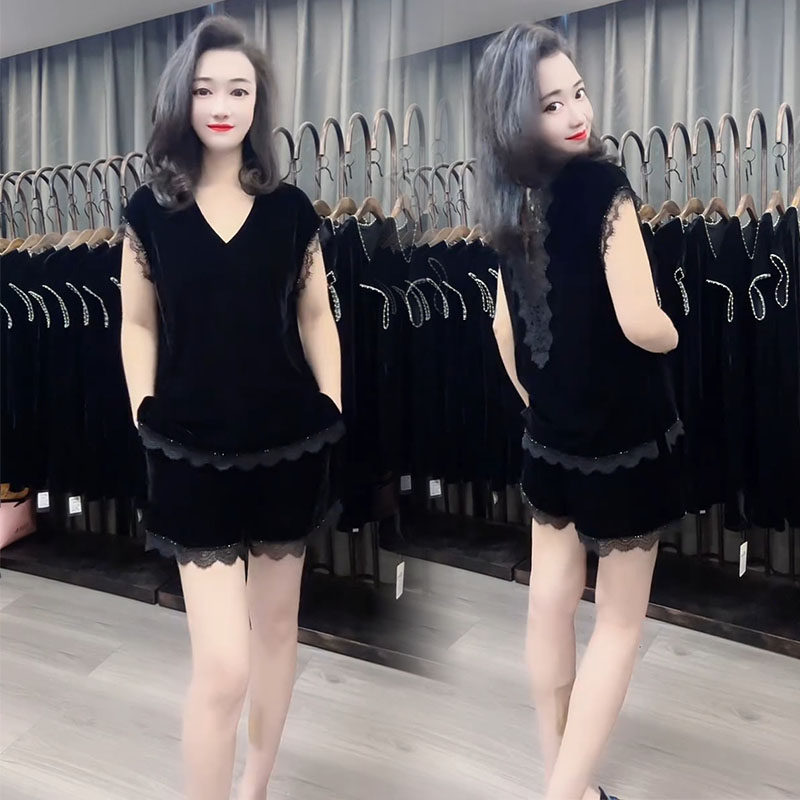 时尚套装女2025夏秋新款蕾丝拼接镂空美背t恤短裤显瘦丝绒两件套