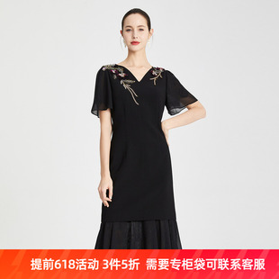 斯尔丽瑟俪2021年春季 连衣裙 上新收腰修身 优雅女人味中长款
