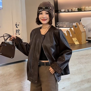豹纹拼接PU皮衣外套女休闲上衣胖mm显瘦2026秋季新款宽松大码女装