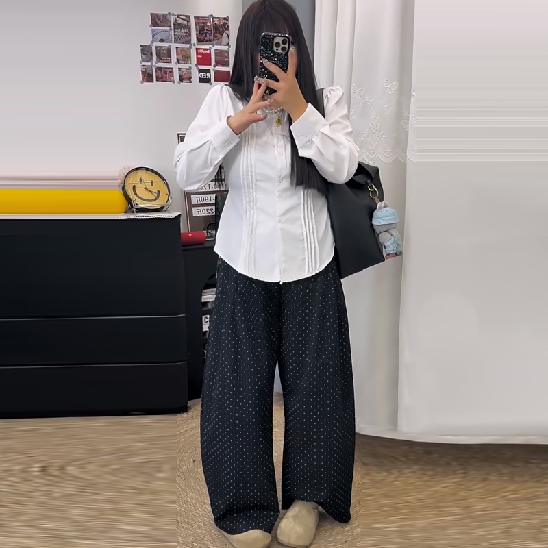 蕾丝菲边系绳衬衫波点弯刀牛仔裤