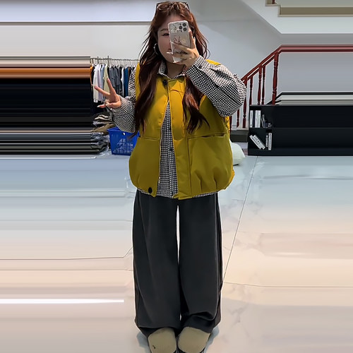 韩系叠穿棉马甲格子衬衫弯刀裤女