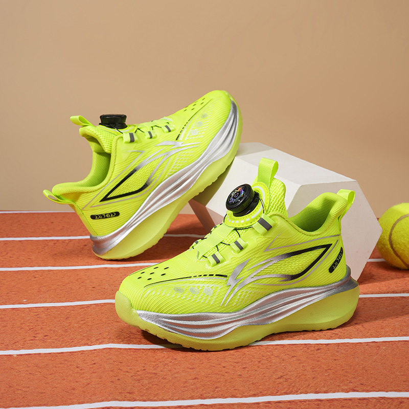新款男童透气跑步鞋秋季时尚旋转扣减震运动鞋低帮网面百搭休闲鞋