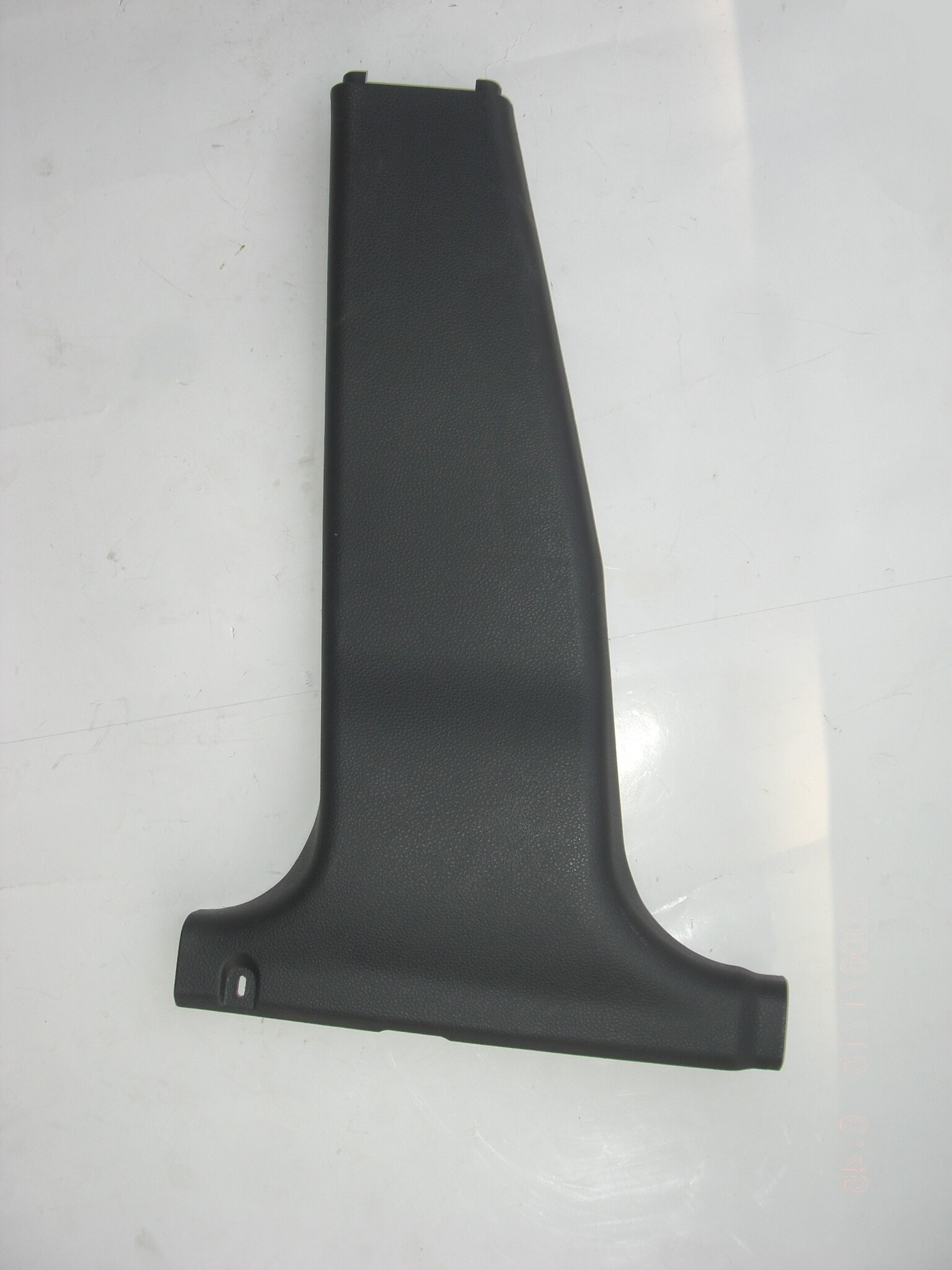 适配 13款威志v5 中柱下 内饰板  汽车配件 一汽天津 分左右