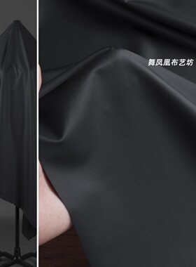 羽绒服皮革面料柔软亲肤面包服