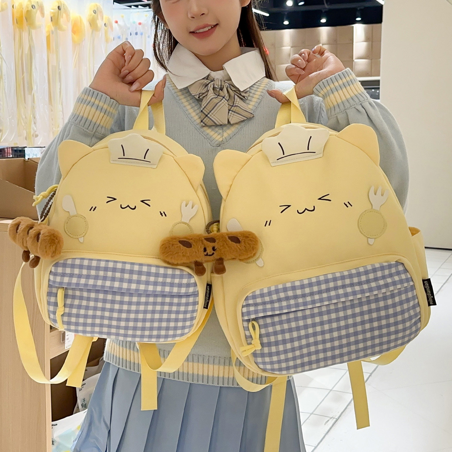 设计感猫咪可爱耳朵儿童女童小书包幼儿园学生双肩包旅游出行背包