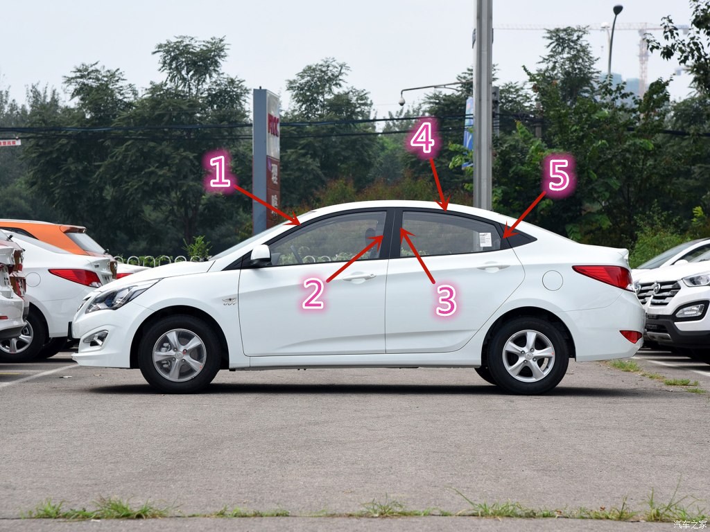 现代瑞纳原厂饰带立柱车门贴纸