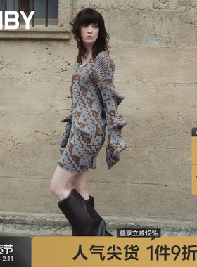 JNBY/江南布衣春秋针织连衣裙立体造型V领修身复古裙子5N8G14040