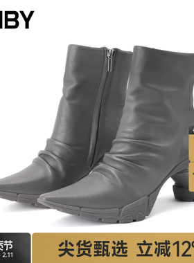 JNBY/江南布衣春秋季低筒靴女皮质靴子尖头高跟压褶时尚7N9M14170