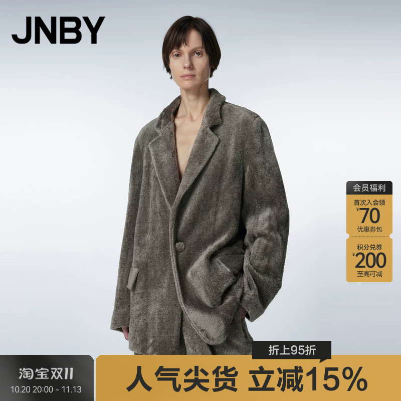 JNBY/江南布衣冬季环保仿皮草西装毛毛外套女宽松休闲仿羊羔毛女