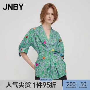 JNBY 复古印花收腰上衣女 江南布衣折扣春夏衬衣印花宽松V领五分袖