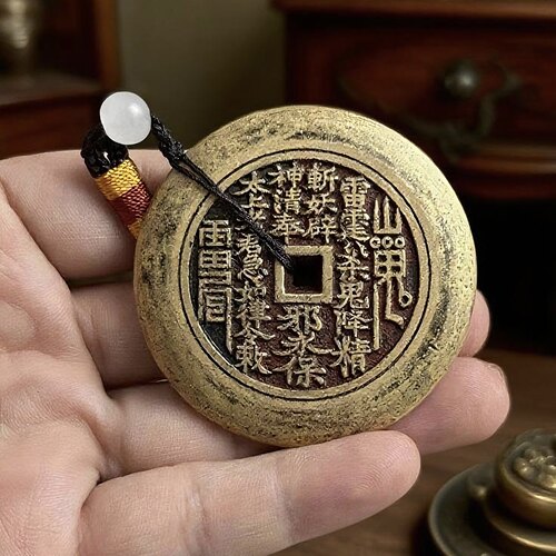 加厚黄铜十二生肖八卦山鬼钱手把件雕刻老式收藏把玩挂件磨边挂绳
