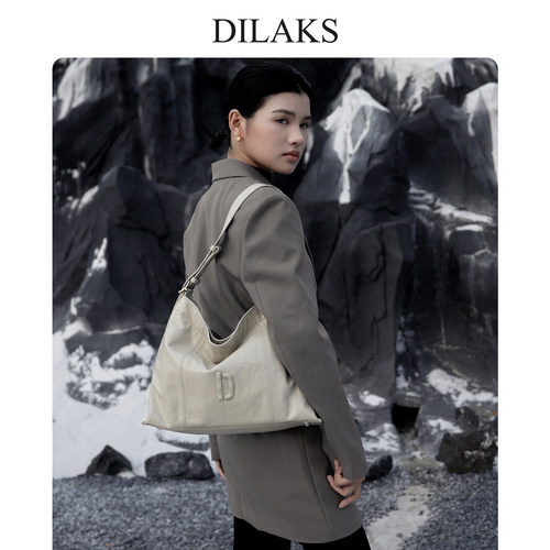 DILAKS轻奢通勤风褶皱托特包