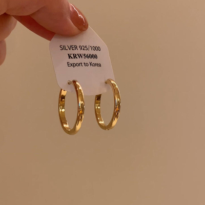 欧美风几何金色亮面素圈耳环2025新款爆款高级感冷淡风气质耳扣女