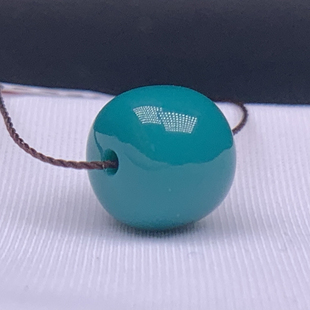 湖北十堰原矿绿松石老型单珠瓷釉级玉化料尺寸8.9mm（104号）