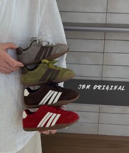 儿童轻便软底休闲复古德训运动鞋