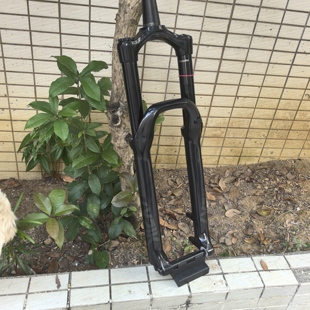 15桶轴 山地气压阻尼避震前叉29寸110 ROCKSHOX速联lyrik select