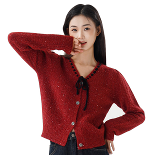 WEWE/唯唯冬季新品女装清新甜美气质时尚V领开衫通勤简约