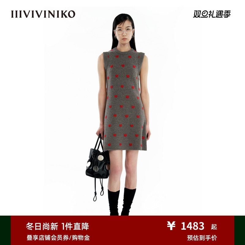 A字针织连衣裙IIIVIVINIKO